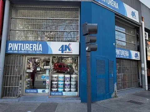 excelente local es esquina super comercial 280m2