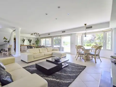 Casa en Venta de 5 dormitorios