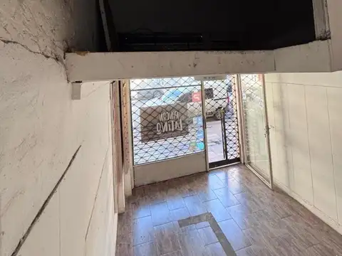 Local en Alquiler en Lomas de Zamora, $ 800.000