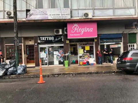 Local en Alquiler en Lomas de Zamora, $ 800.000