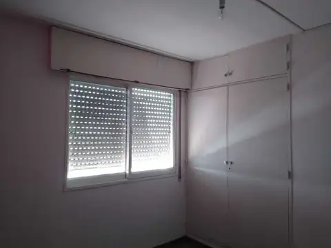 Departamento 5 ambientes con 1 baño