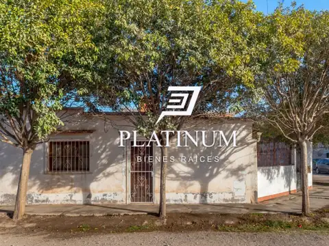 Casa en venta c/doble cochera y 2 hab. - B° Democracia, Salta - Zona Sudeste