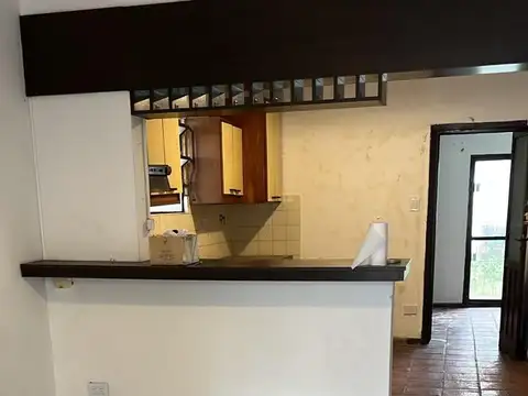 Depto Tipo Casa en Alquiler en Centro, $ 700.000