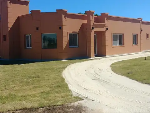 Venta o Alquiler permanente - Costa Esmeralda - 750/mes   expensas