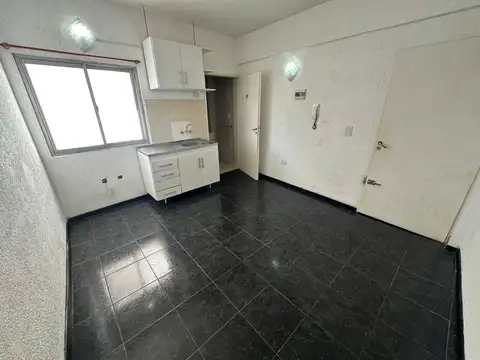 Departamento en Venta en Pompeya, USD 25.000