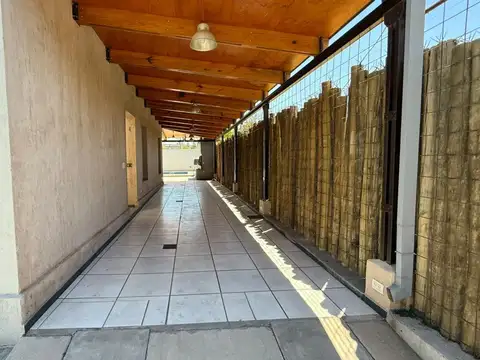 Casa en Venta en Chacras De Coria, USD 240.000