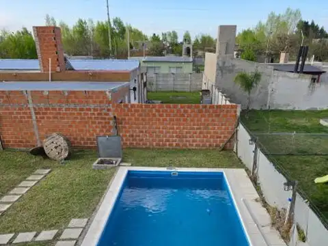 Casa a terminar en 2 terrenos TDS