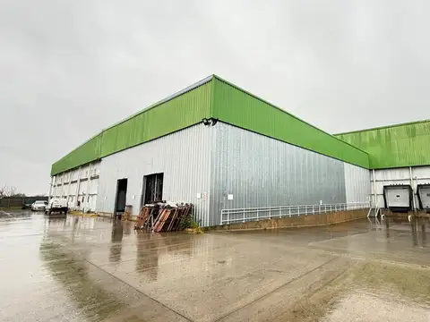 Depósito en VENTA de 6145 m2 cubiertos en 9 de Abril, Esteban Echeverria