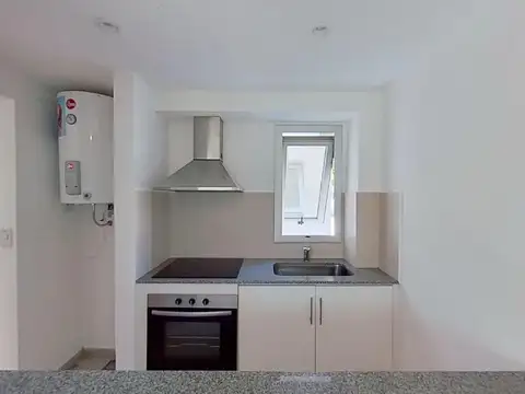 Departamento en Alquiler en Microcentro, $ 550.000