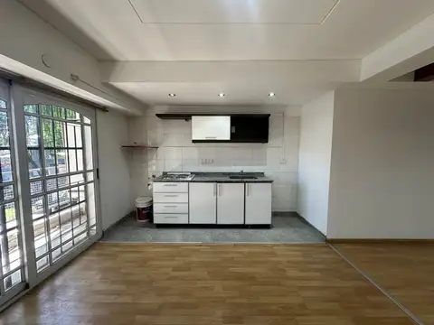 Liniers 1774  entre Dr. Pozzo y C. 163 Bis, Bernal Oeste, Provincia de Buenos Aires, 100