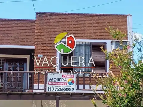 PH super luminoso - 2 dormitorios - Balcón - Terraza.