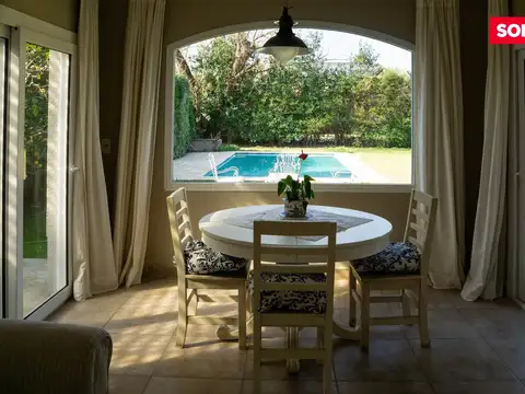 Casa 5 ambientes con 2 baños