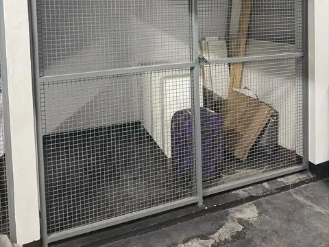 Venta Cochera con baulera en el barrio de  Villa Urquiza