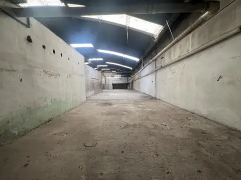 Deposito en 2 plantas