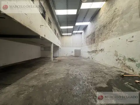 Galpon en Venta en Pompeya, USD 450.000