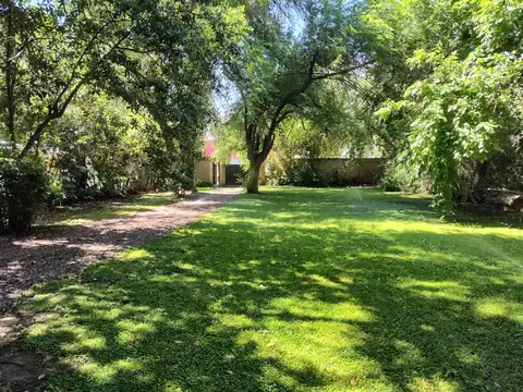 Quinta en Venta con 6 cocheras