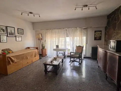VENTA GALPON Y VIVIENDA INDEPENDIENTE EN LOTE PROP
