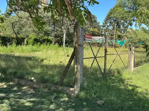 Venta Amplio Terreno Av Falucho Luz Agua Cercado olimpico *