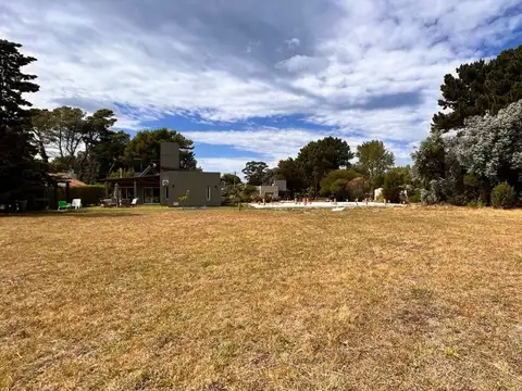 VENTA LOTE 420M2 EN LAS LOMAS MIRAMAR