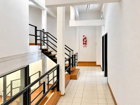 Oficina en Alquiler en Los Polvorines, $ 300.000