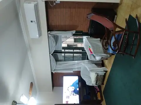 Depto Tipo Casa 6 ambientes con 3 baños