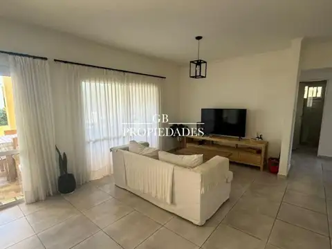 Casa en Venta en Pilar del Este - San Ramon, USD 147.900