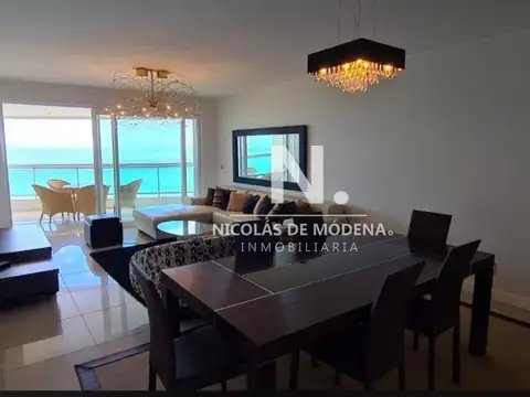 Departamento 4 ambientes con 5 baños