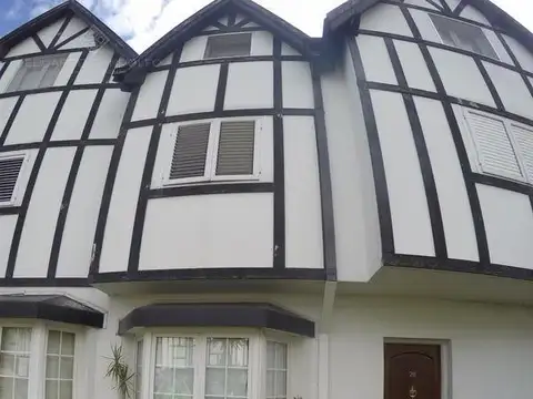 Chalet en excelente barrio cerrado y ubicación - Apto Credito!!