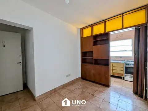 Dorrego y Montevideo - Dpto de 1 Dormitorio.