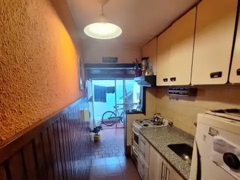 Depto Tipo Casa 2 ambientes con 1 baño