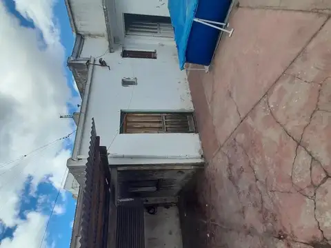 Casa en Venta con 5 cocheras