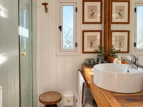 Casa 2 ambientes con 1 baño