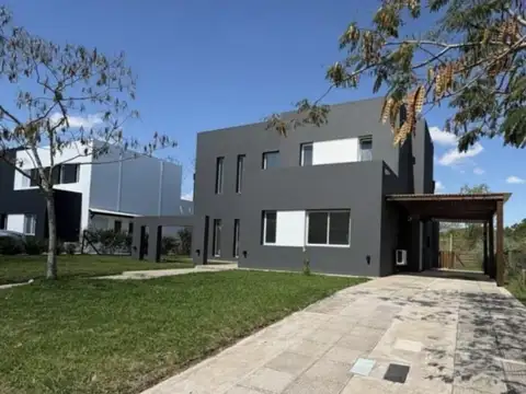Puertos Del Lago Barrio Acacias 100