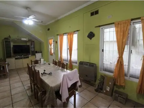 Venta Casa 4 amb Ramos Mejia Zona Ateneo Don Bosco