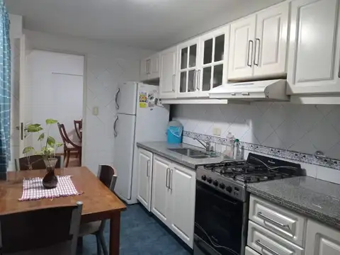 Departamento con ambientes amplios.