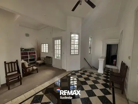 Depto Tipo Casa 6 ambientes con 2 baños