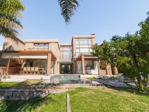 VENTA CASA 7 AMB EN CABOS DEL LAGO NORDELTA