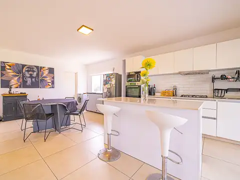 VENTA CASA 6 AMBIENTES HARAS SANTA MARIA