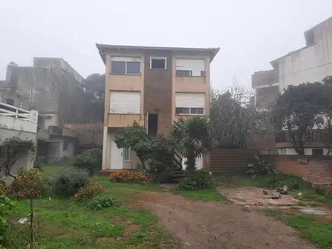DEPARTAMENTO A RECICLAR  EXCELENTE UBICACIÓN 
