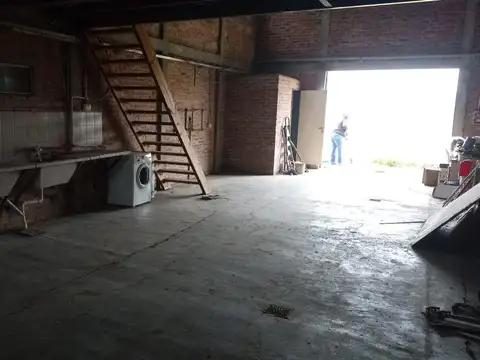 Campo con mejoras en venta, Marcos Paz.