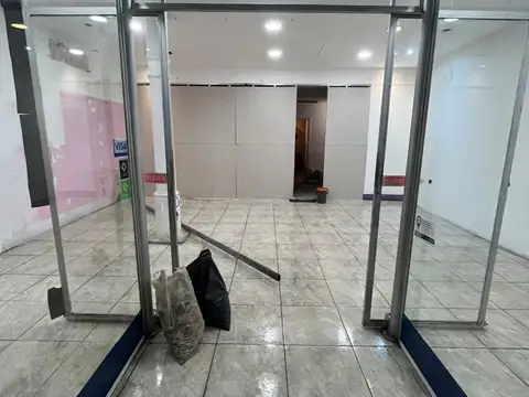Local en Alquiler en Monserrat, $ 2.100.000