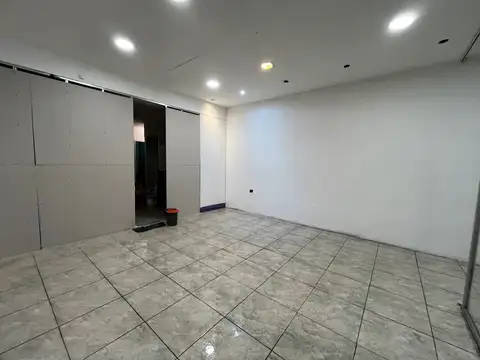 Local en Alquiler 50 años