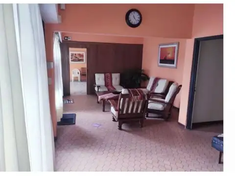 Calle 8  3900 , Piso 2