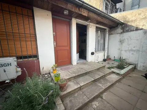 PH Dúplex en Morón con Cochera Propia - ¡Bajas Expensas!
