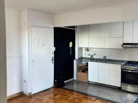 Campana 4100, Piso 3