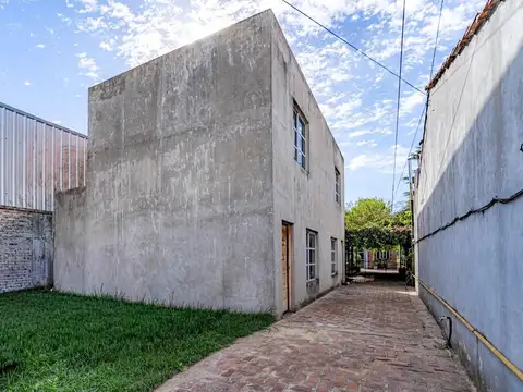 Casa en Venta en Temperley, USD 109.000