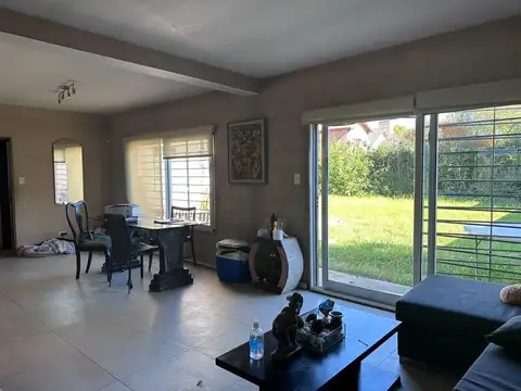 Casa en Venta en Don Torcuato, USD 230.000