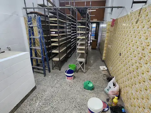Local en Alquiler en Centro, $ 450.000
