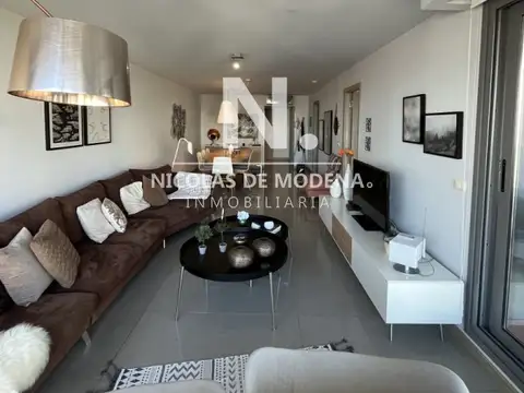 Departamento de 2 dormitorios en suite, amplio. Financia a 3 años.