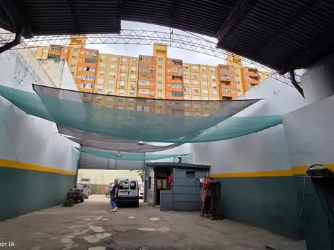 Galpon en Venta en Flores, USD 170.000